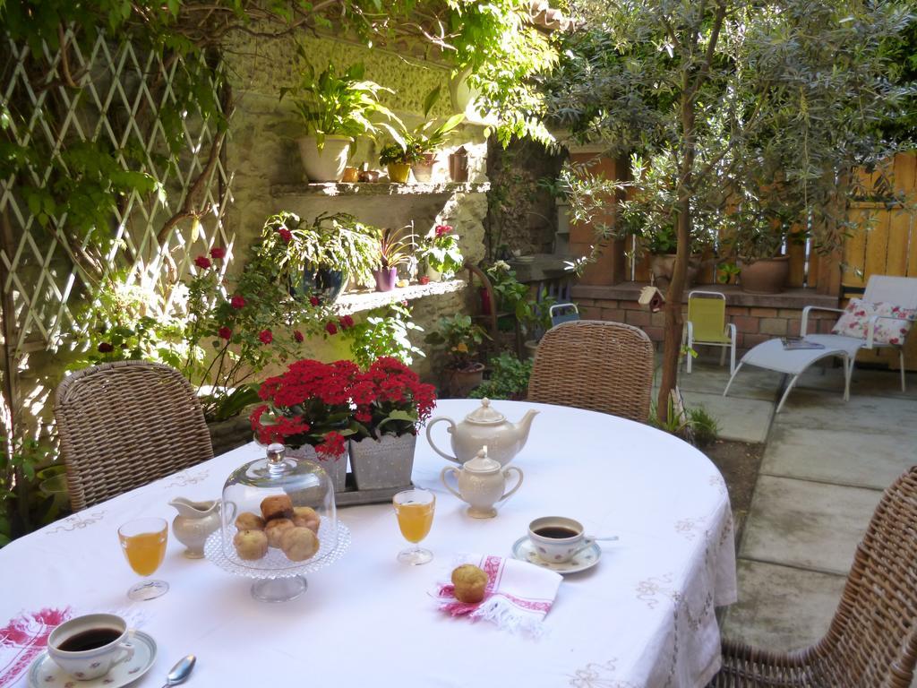 Chambres D'Hotes La Rose Des Vents Ginestas Luaran gambar